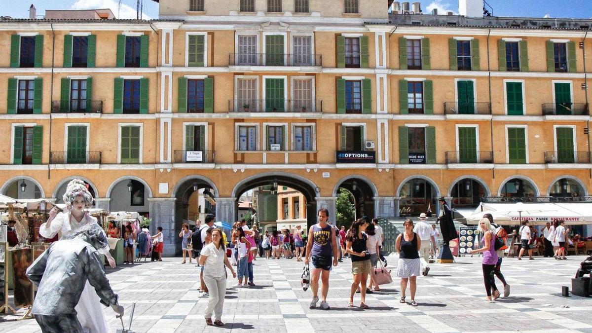 Scob y Barceló Balanzó reformarán la Plaza Mayor de Palma.