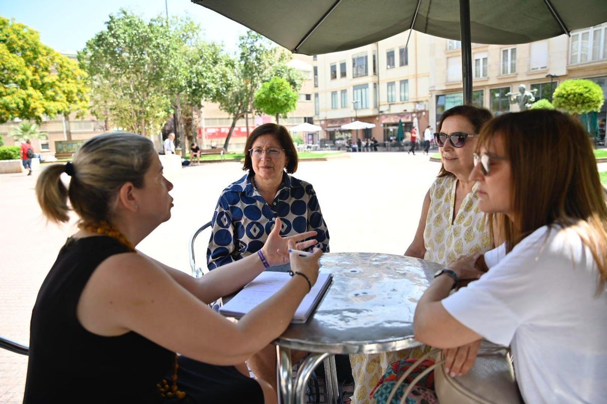 un momento de la entrevista de 'Mediterráneo' con María Jesús Castillo, Tere Pegueroles y Nieves Villarroya.