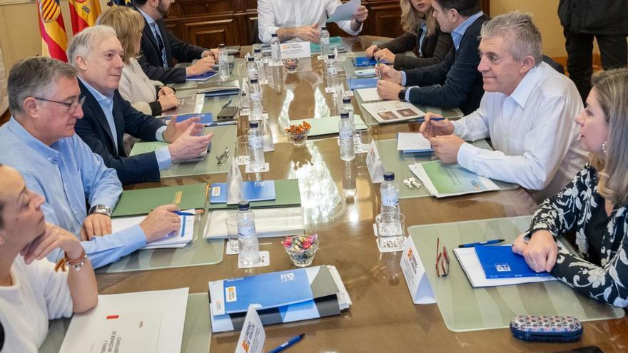 Los consejeros del Gobierno de Aragón, en la reunión de trabajo para presentar las líneas de acción para 2024. | GOBIERNO DE ARAGÓN