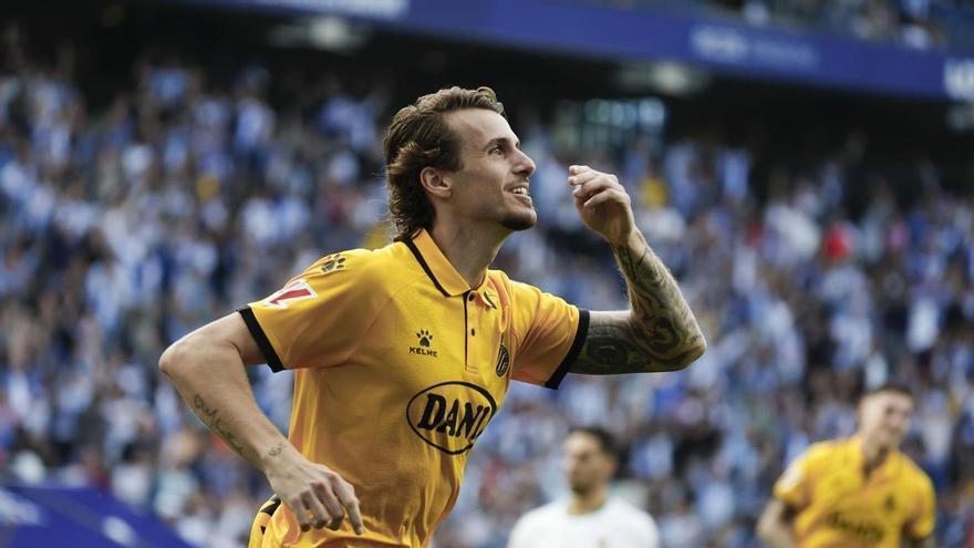 Cuatro goles y dos asistencias: Carlos Romero, el lateral que el Valencia CF dejó escapar, brilla en el Espanyol