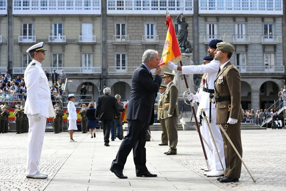 Ceremonia civil de jura de bandera en María Pita