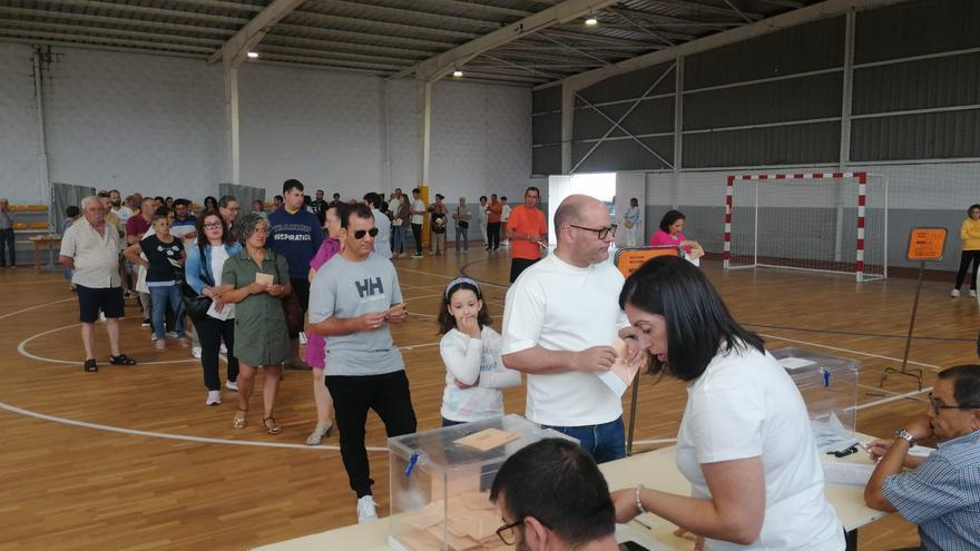 Sube la participación en las comarcas de Deza y Tabeirós en las elecciones generales