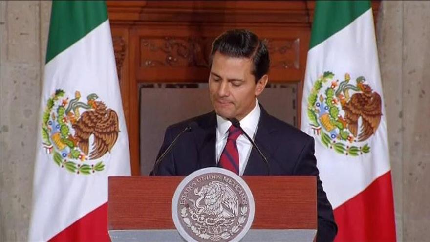 Trump insiste en que México pagará el muro fronterizo y Peña Nieto responde