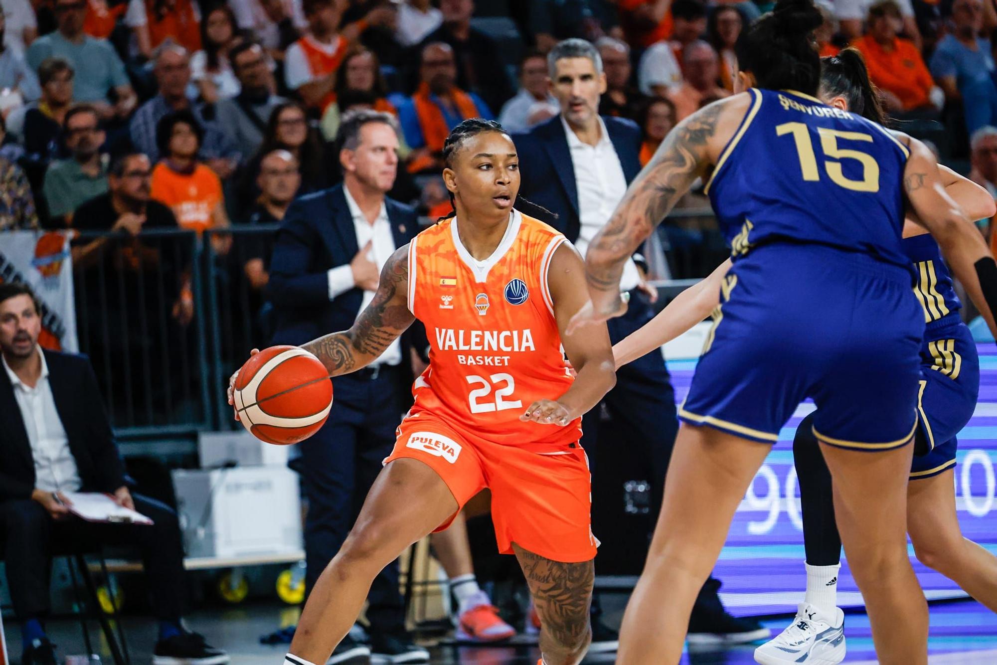 Todas las fotos del Valencia Basket contra el Fenerbahce de Euroliga femenina