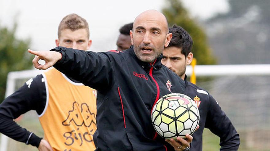 Abelardo: &quot;Vamos a poner toda la carne en el asador para ganar al Celta&quot;