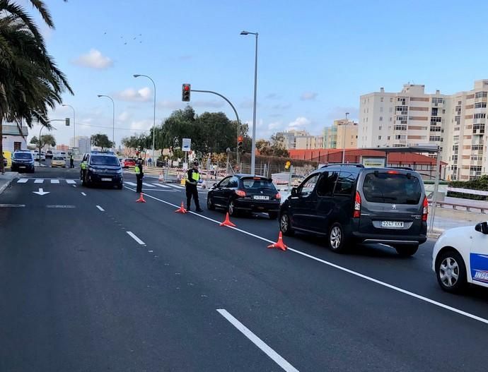 Coronavirus en Canarias | Control de tráfico en Las Palmas de Gran Canaria