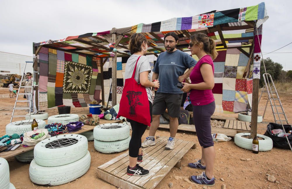 El arte urbano decora el grupo Lourdes