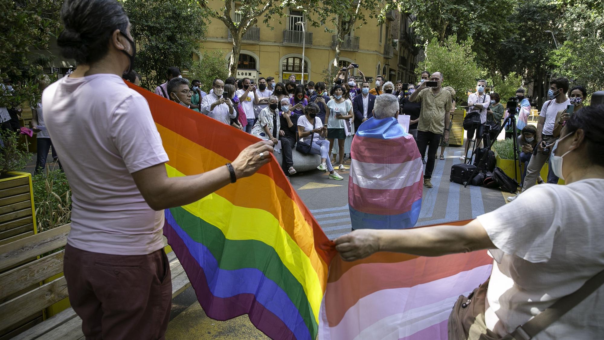 Barcelona 28/06/2021 Manifestación contra la LGTBIfobia dia del orgullo FOTOGRAFIA DE JOAN CORTADELLAS