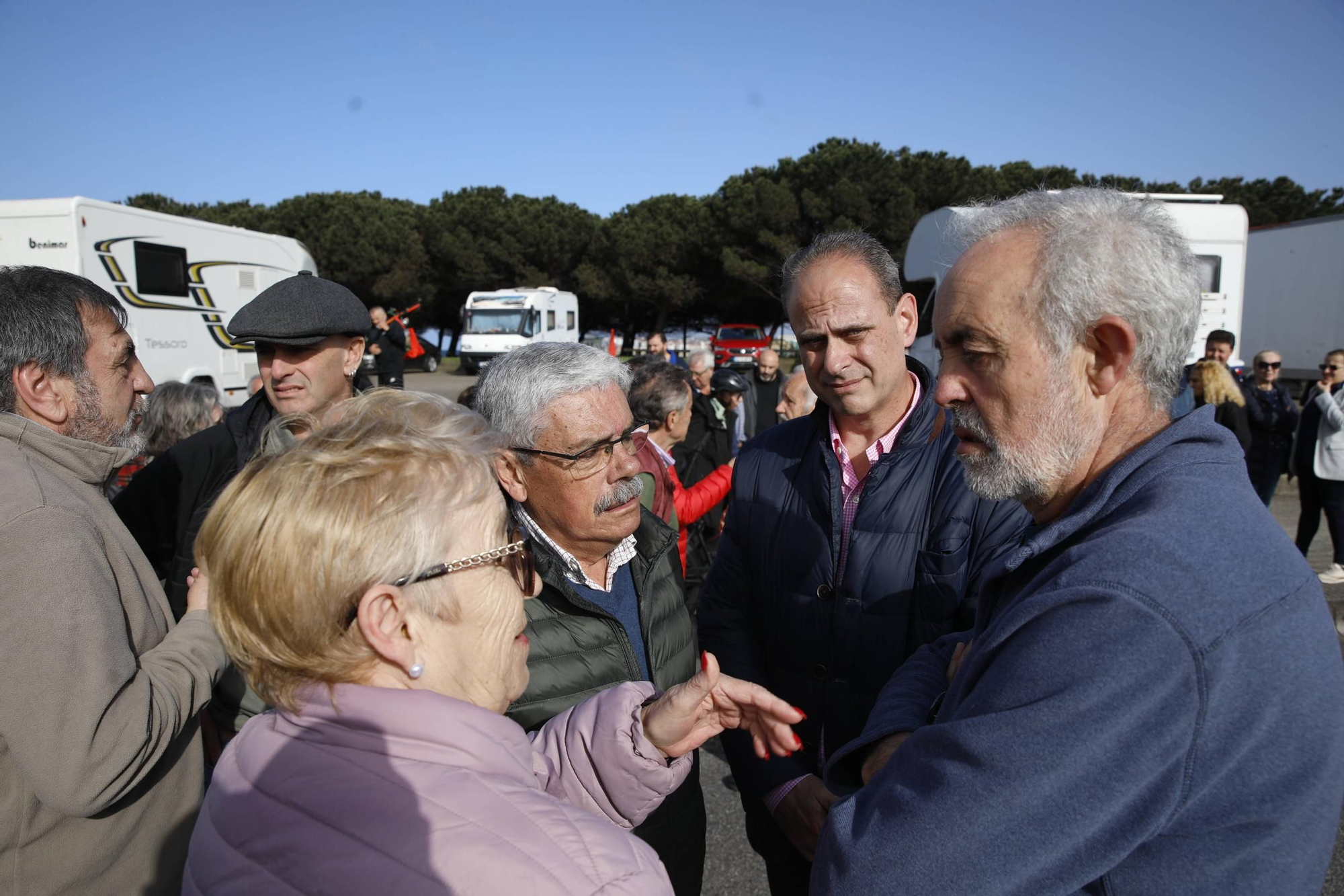 Gijón inicia las movilizaciones tras el enésimo fiasco con el vial de Jove