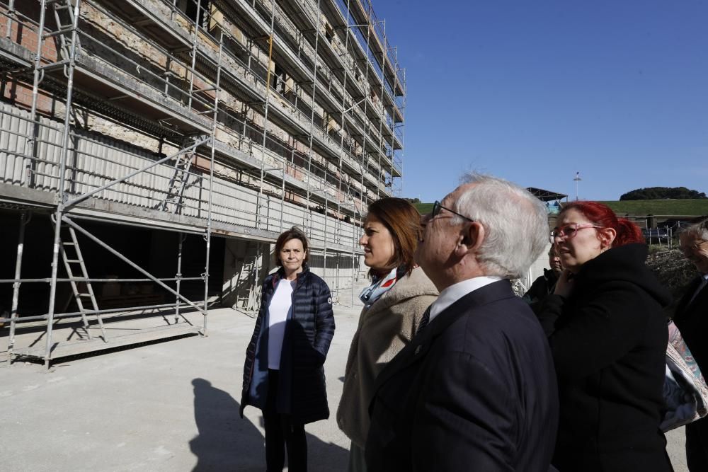 Visita al edificio de Tabacalera