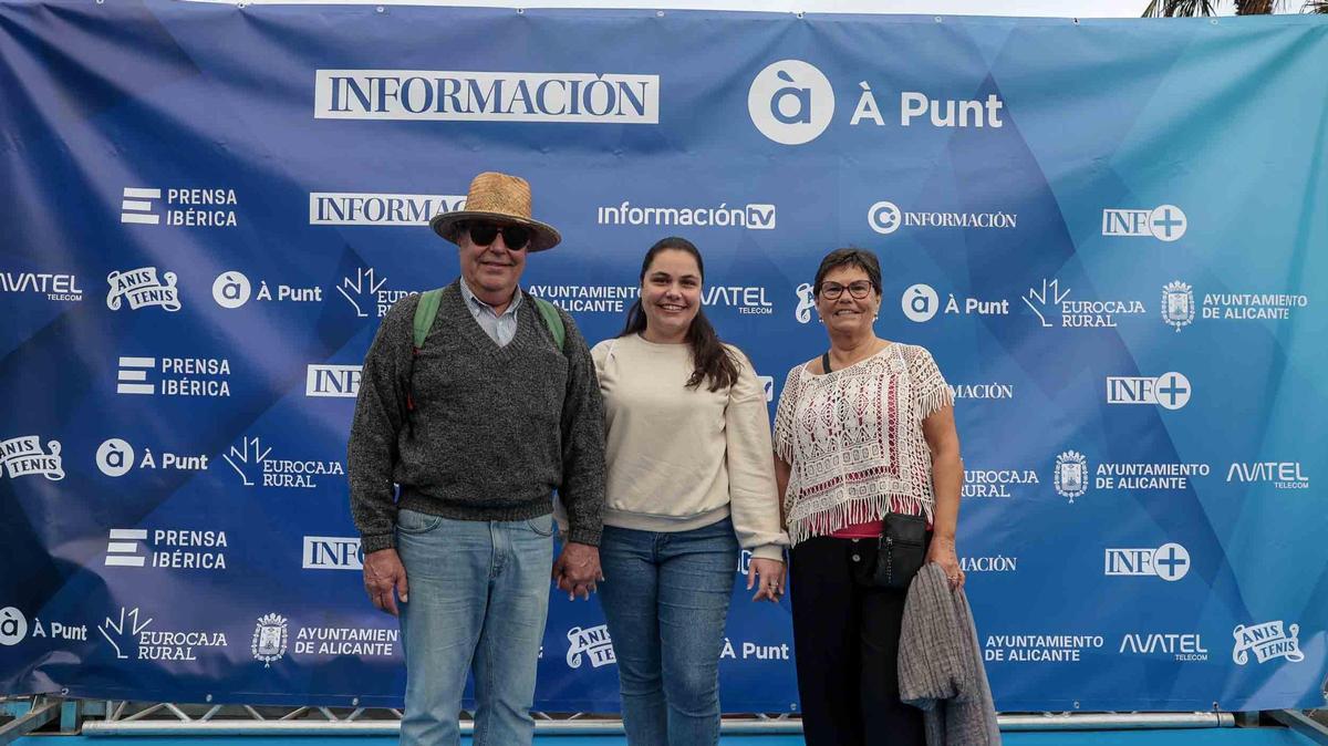 Búscate en el Photocall de la Paraeta de INFORMACIÓN
