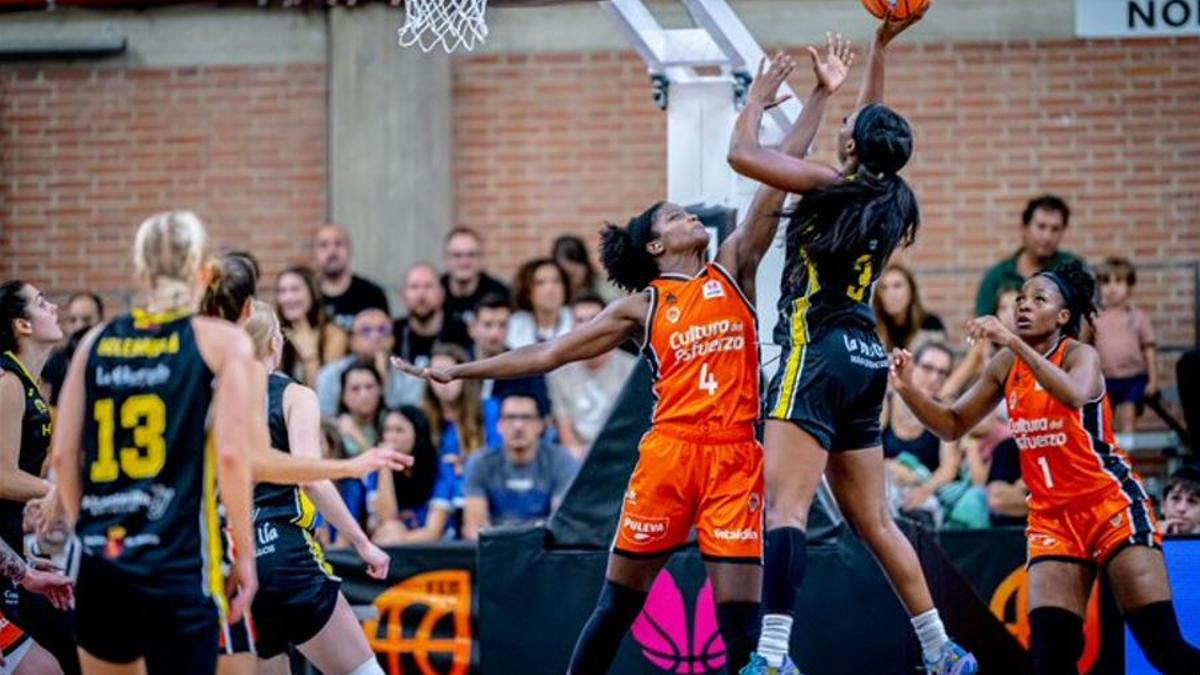 CRÓNICA VALENCIA BASKET HOZONO GLOBAL JAIRIS Un tercer cuarto