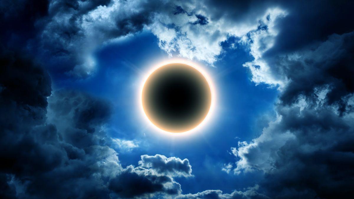 Eclipse solar total.