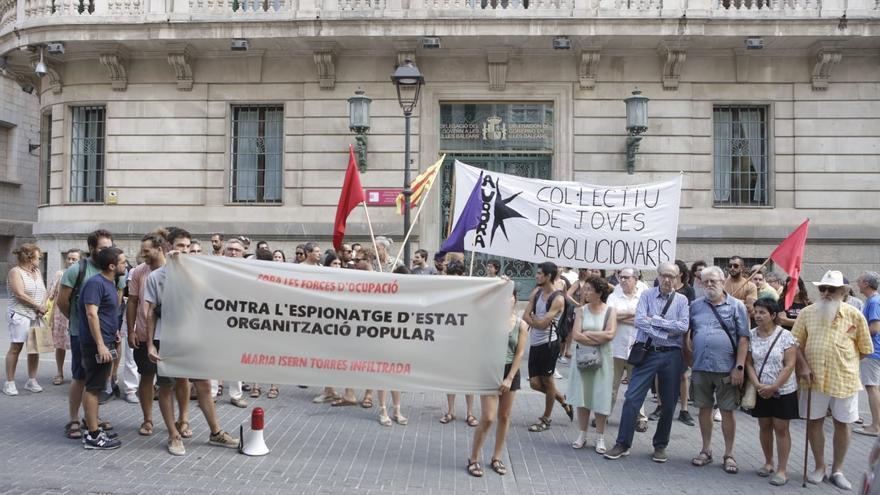 Manifestación en Palma contra los policías mallorquines infiltrados: «El Estado español ha cruzado todas las líneas rojas existentes»