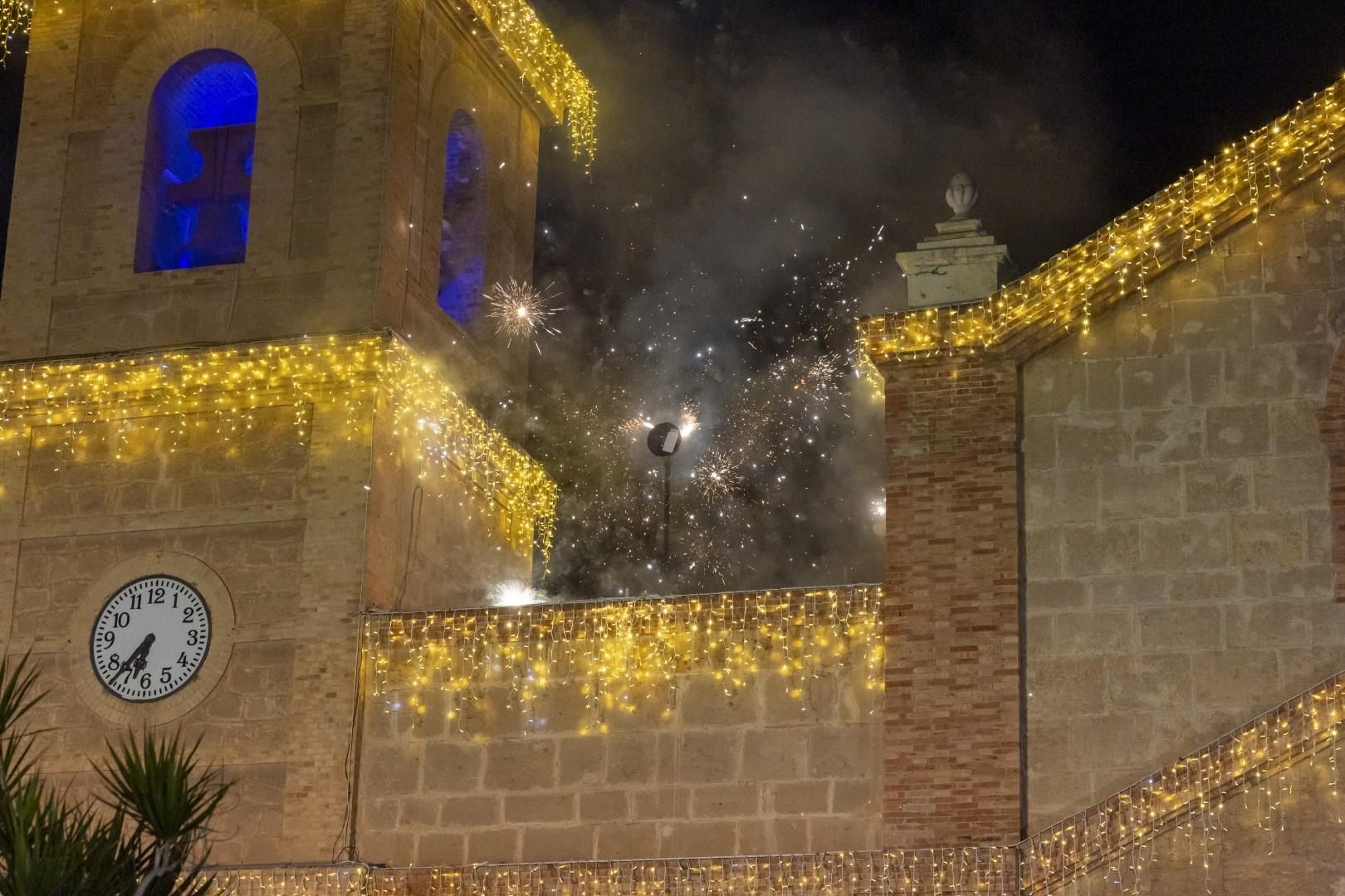La fiesta de encendido del alumbrado especial de fiestas patronales y Navidad de Torrevieja, en imágenes