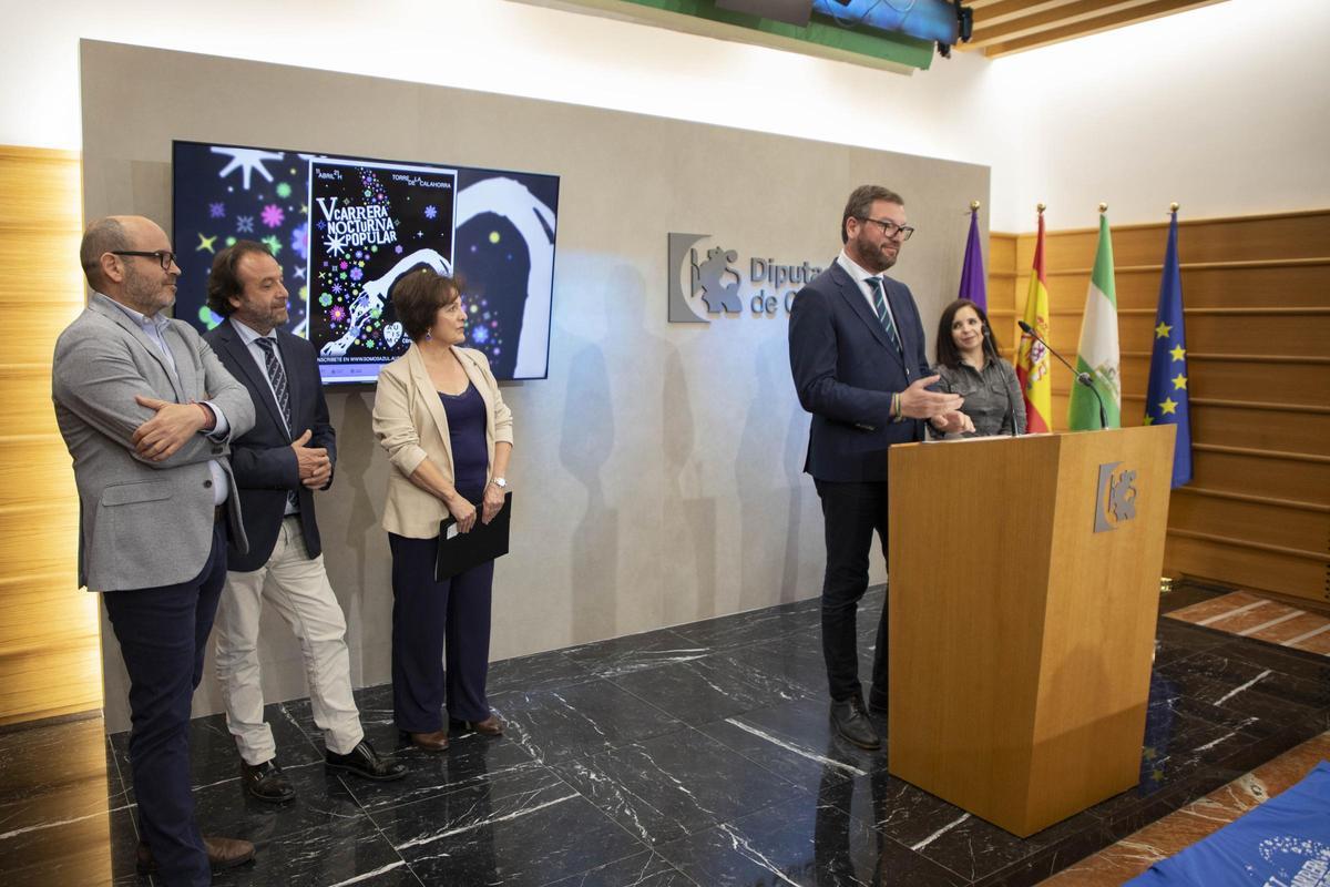 Córdoba abre las inscripciones para la 5ª Carrera Nocturna #SomosAzul, que se celebrará el 11 de abril.