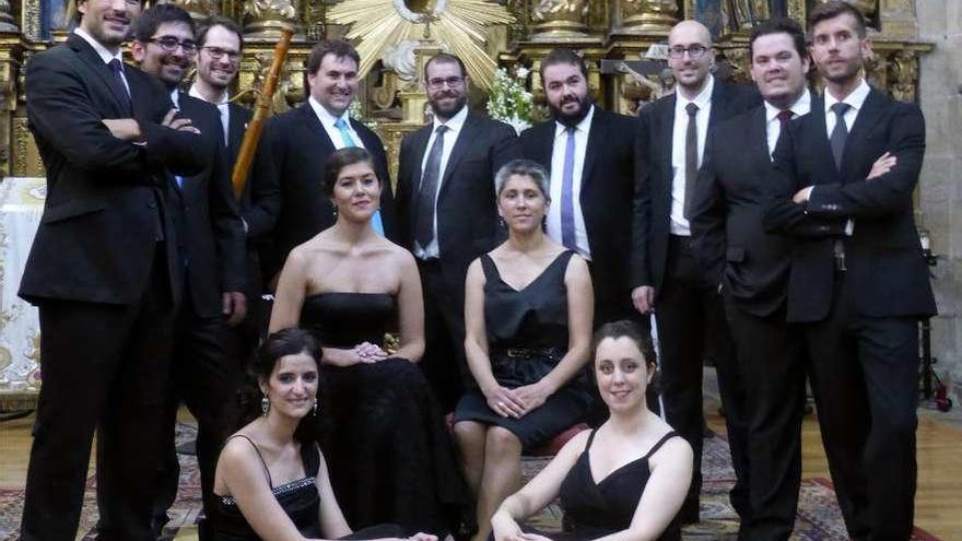 El Coro Vox Stellae, que inaugura hoy la temporada 99 de la Sociedad Filarmónica de Pontevedra. // SFP