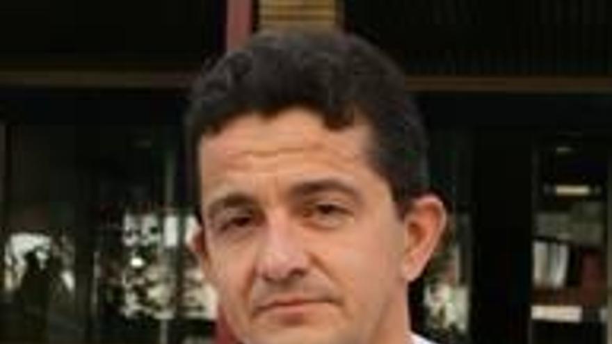 Sanidad destituye al autor de las críticas y el médico lo considera una represalia
