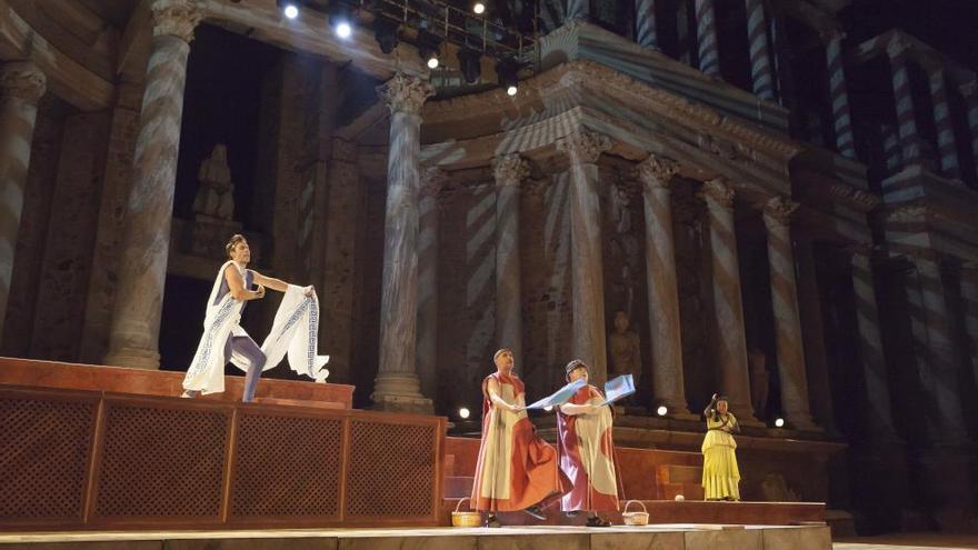 Ensayo de &#039;Los Pelópidas&#039;, del alicantino Jorge Llopis, que se representa esta semana en el Teatro Romano de Mérida.