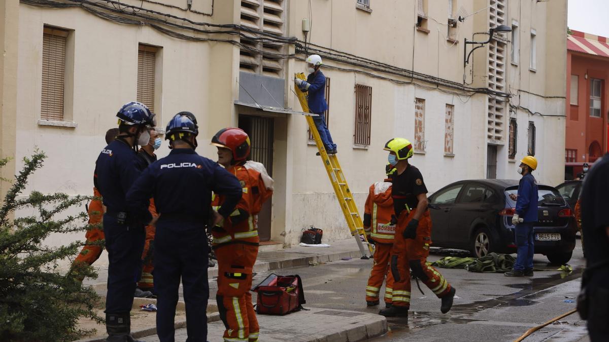 Incendio en Algemesí con un muerto y tres heridos