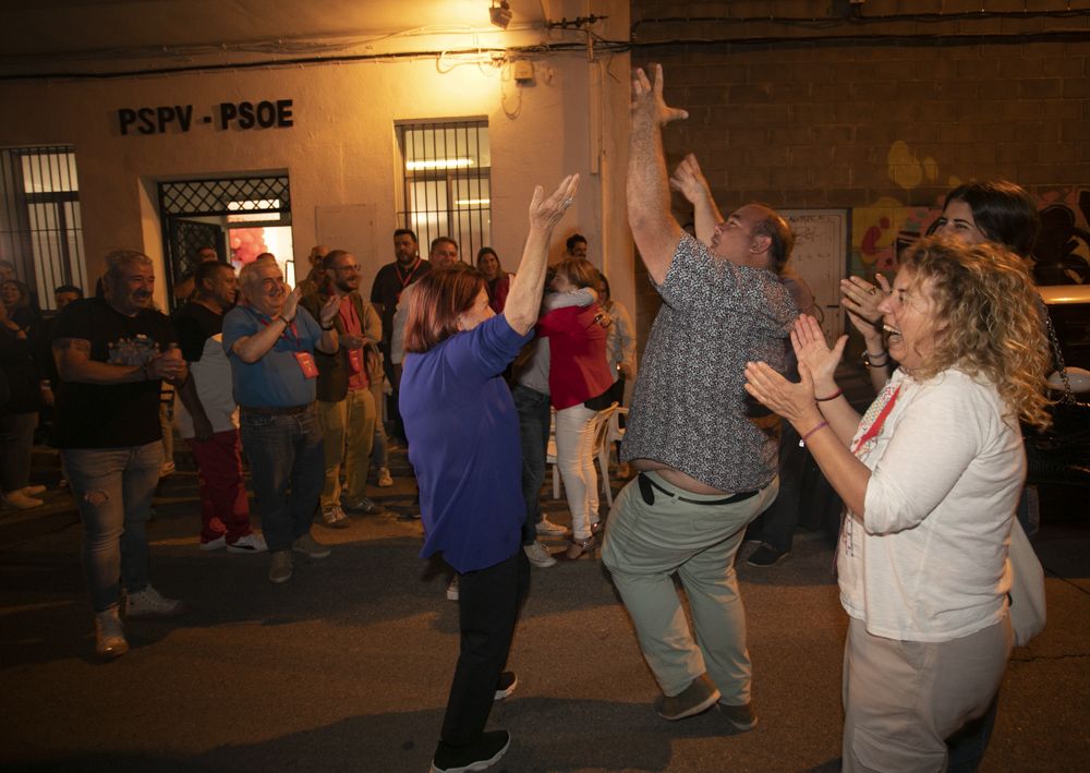 El PSPV-PSOE de Sagunt celebra en su sede una victoria histórica