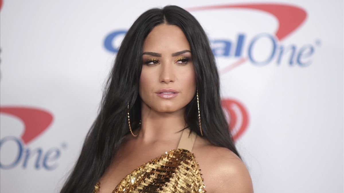 lmmarco44439230 actress and singer demi lovato at jingle ball on friday  dec180814152148