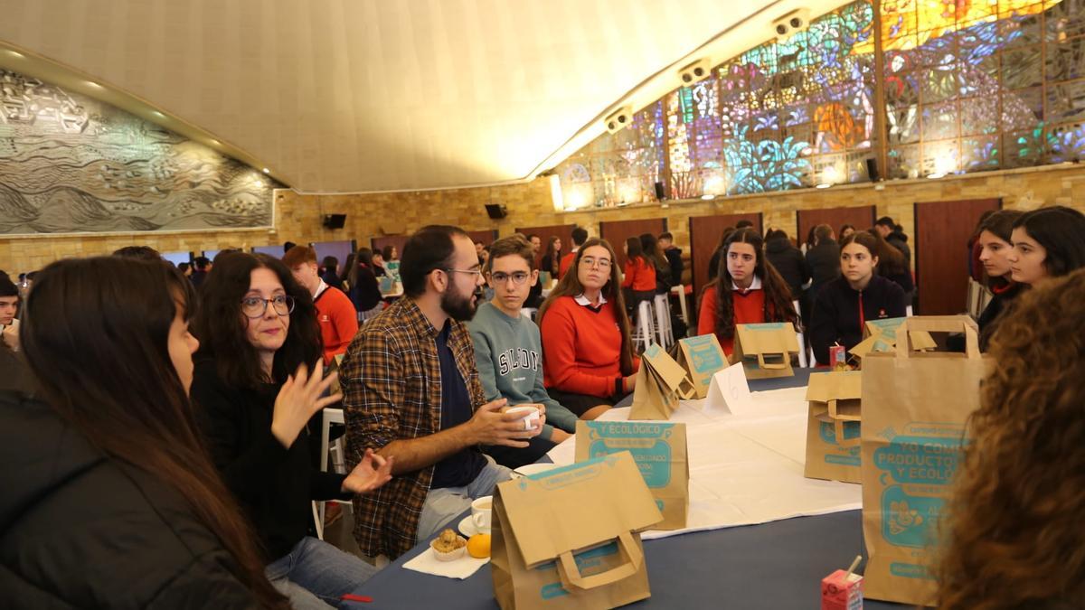 Investigadores de la UCO contarán a alumnado de centros escolares sus investigaciones.