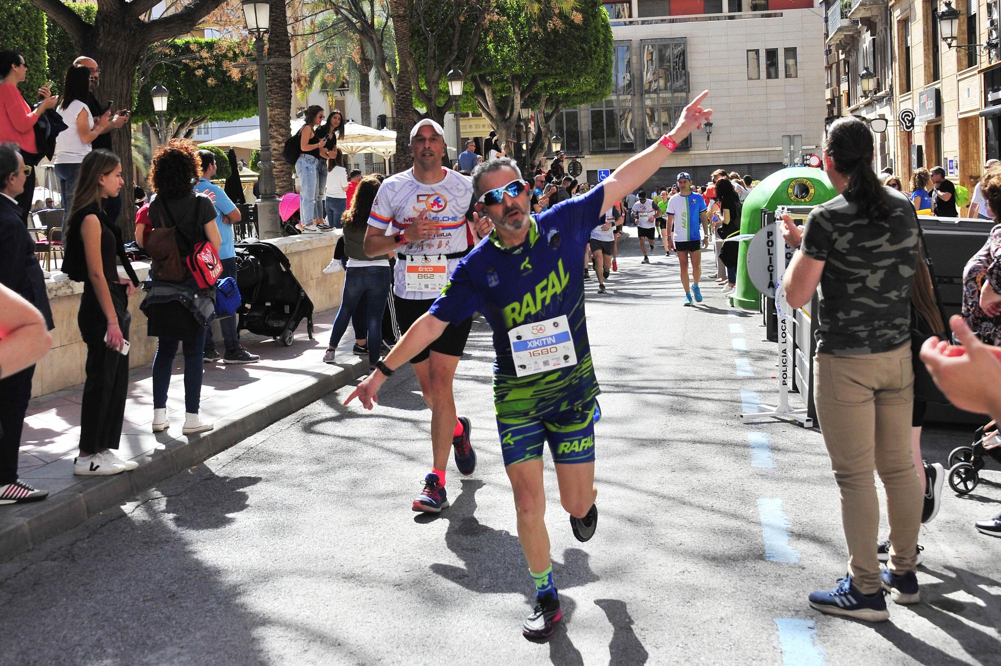 Un Medio Maratón de Elche marcado por el calor