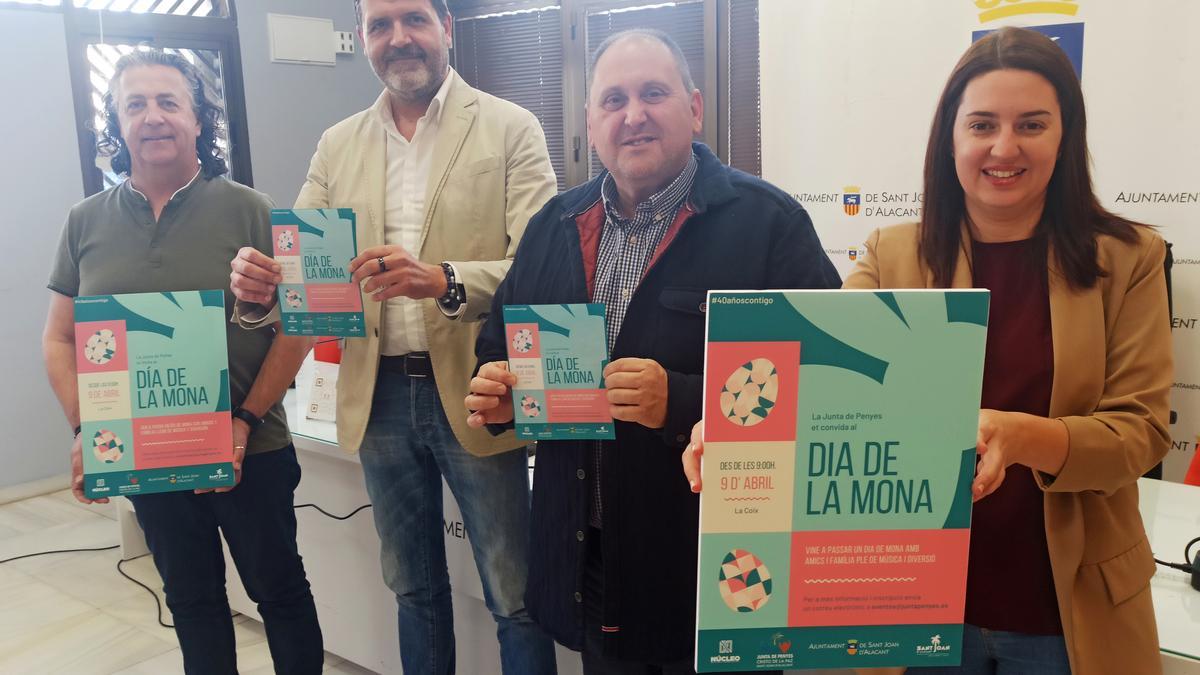 Presentación del Día de la Mona organizado por la Junta de Penyes y el Ayuntamiento.