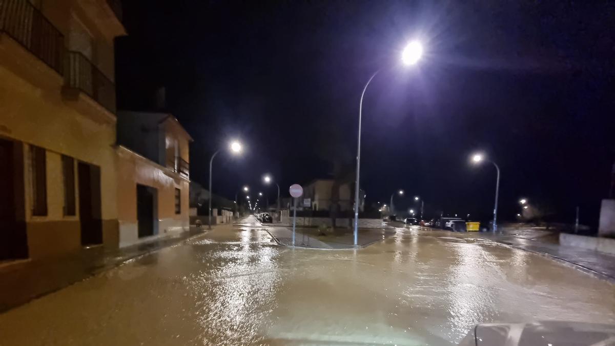 Calles anegadas en Castro del Río