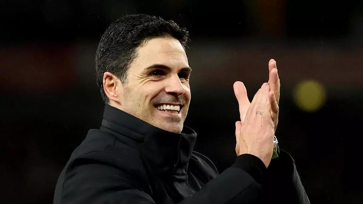 Mikel Arteta, en un partido con el Arsenal.