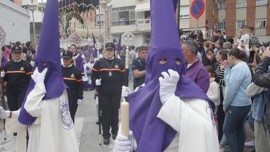 La procesión de la Virgen de la Esperanza y Refugio por Miraflores, en fotos