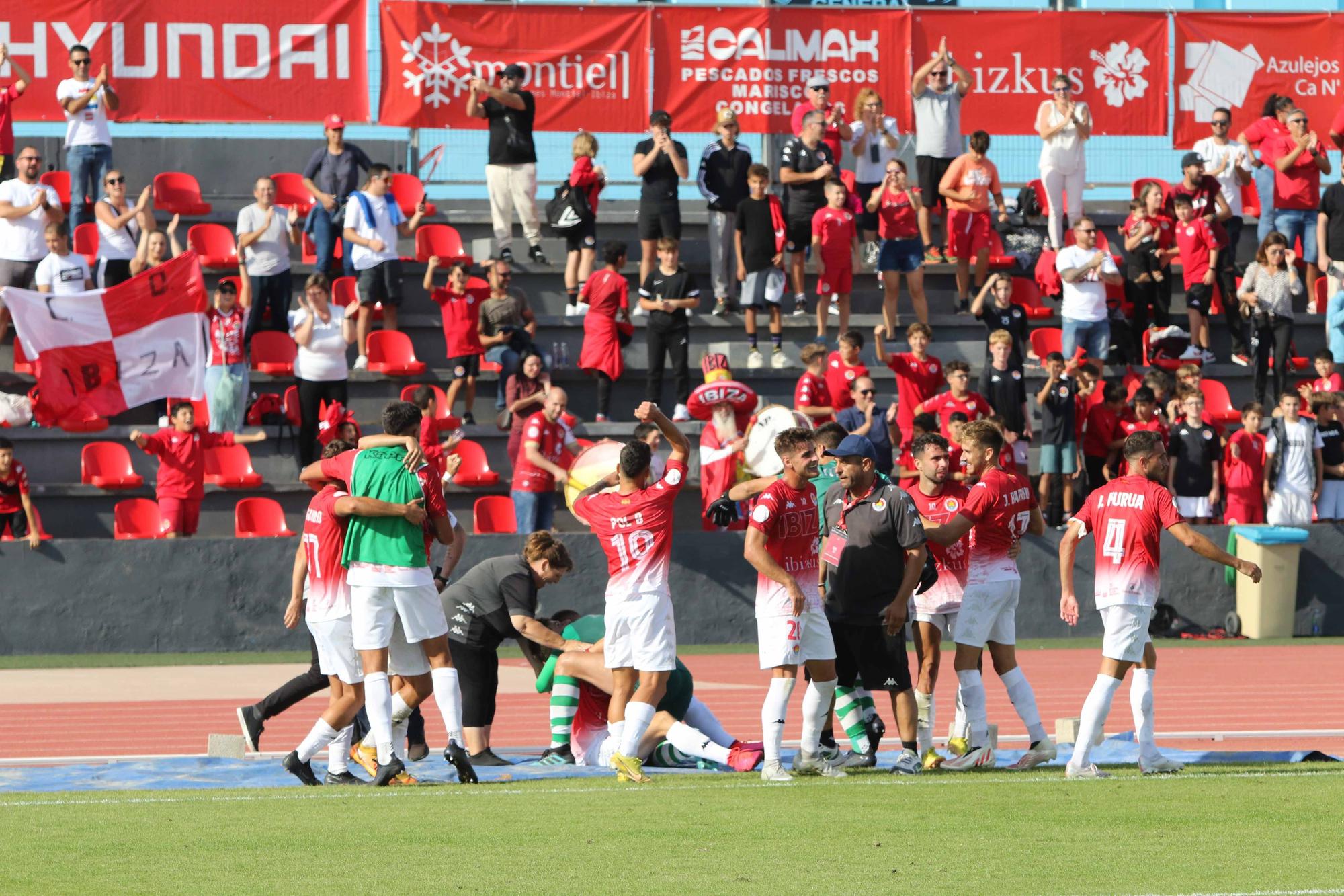 Fotos del partido CD Ibiza - Rayo Majadahonda