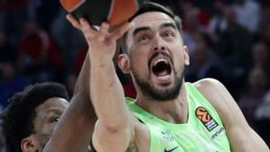 Un sòlid Barça sotmet l’Efes a Istanbul a cop de triples
