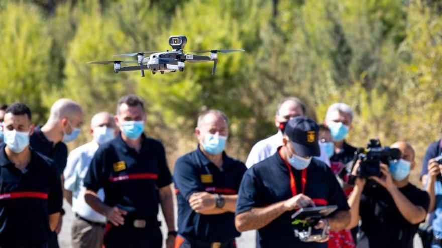 La nueva unidad de drones de los Bomberos de Zaragoza contará con 18 pilotos