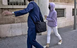 La acusada de quedarse un millón de euros dice que fingió su muerte por estrés