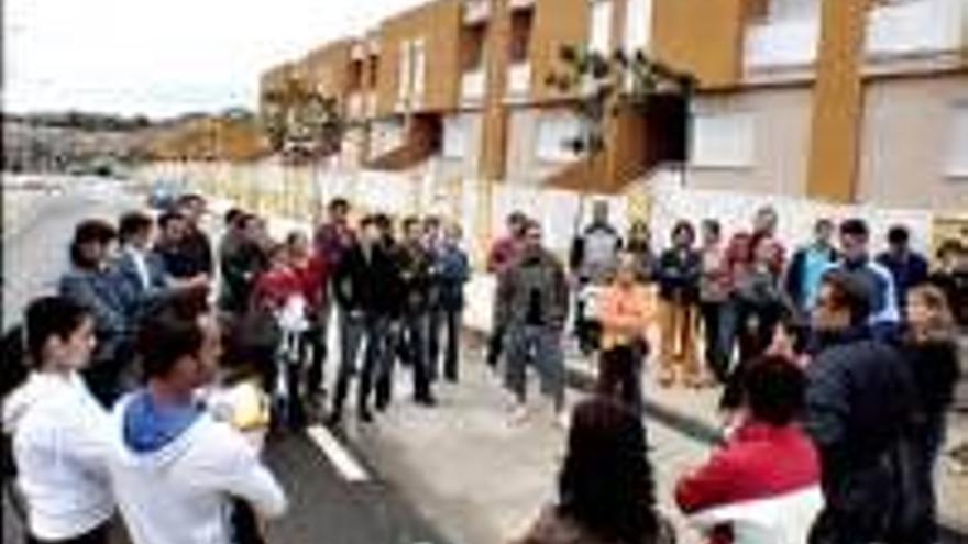 Protesta por el retraso en la entrega de viviendas