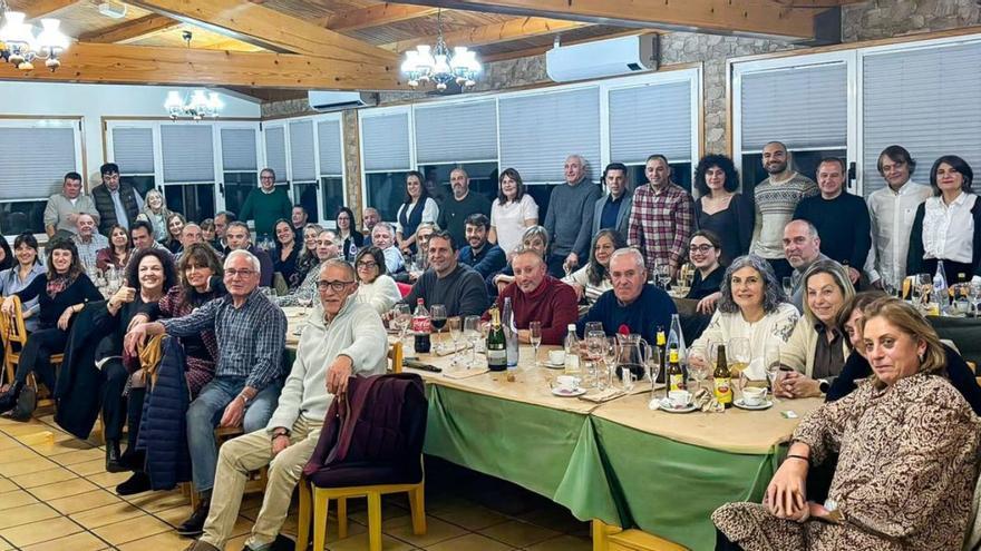 Cena de despedida al exjefe de la Policía Local de Silleda |