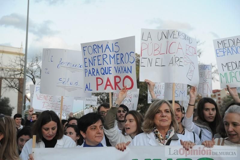 La marea blanca toma Murcia