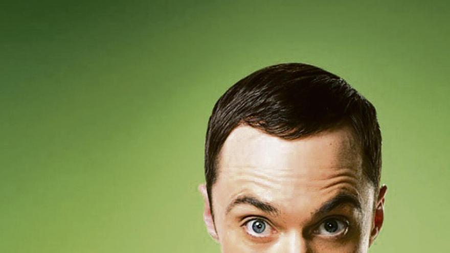 Jim Parsons, caractizado como Sheldon Cooper.