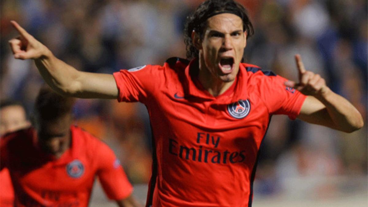 Cavani celebra su gol en la recta final del APOEL-PSG