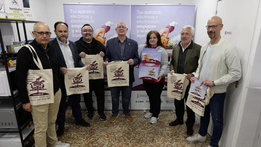el lanzamiento de RAEECCIONA para impulsar el reciclaje de aparatos eléctricos