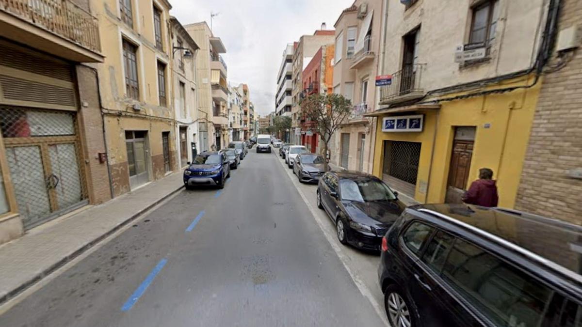 Imagen en Google Maps del número 61 de la calle Dos de Maig de Ontinyent, donde ocurrió el accidente.