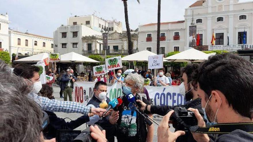 Salvemos la Montaña lleva su demanda a Mérida y Vara les recibirá este miércoles