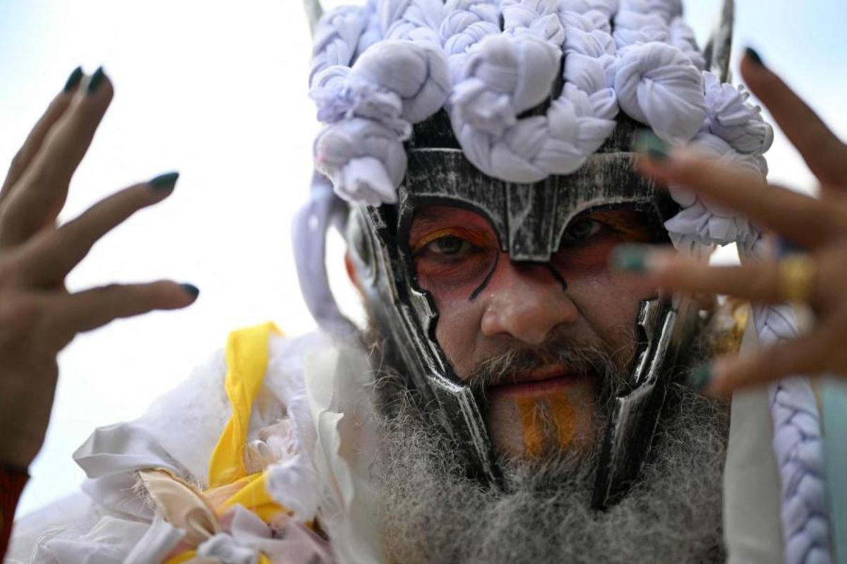 Manifestantes llenan las calles de Belém para reclamar mayor ambición climática en plena COP30