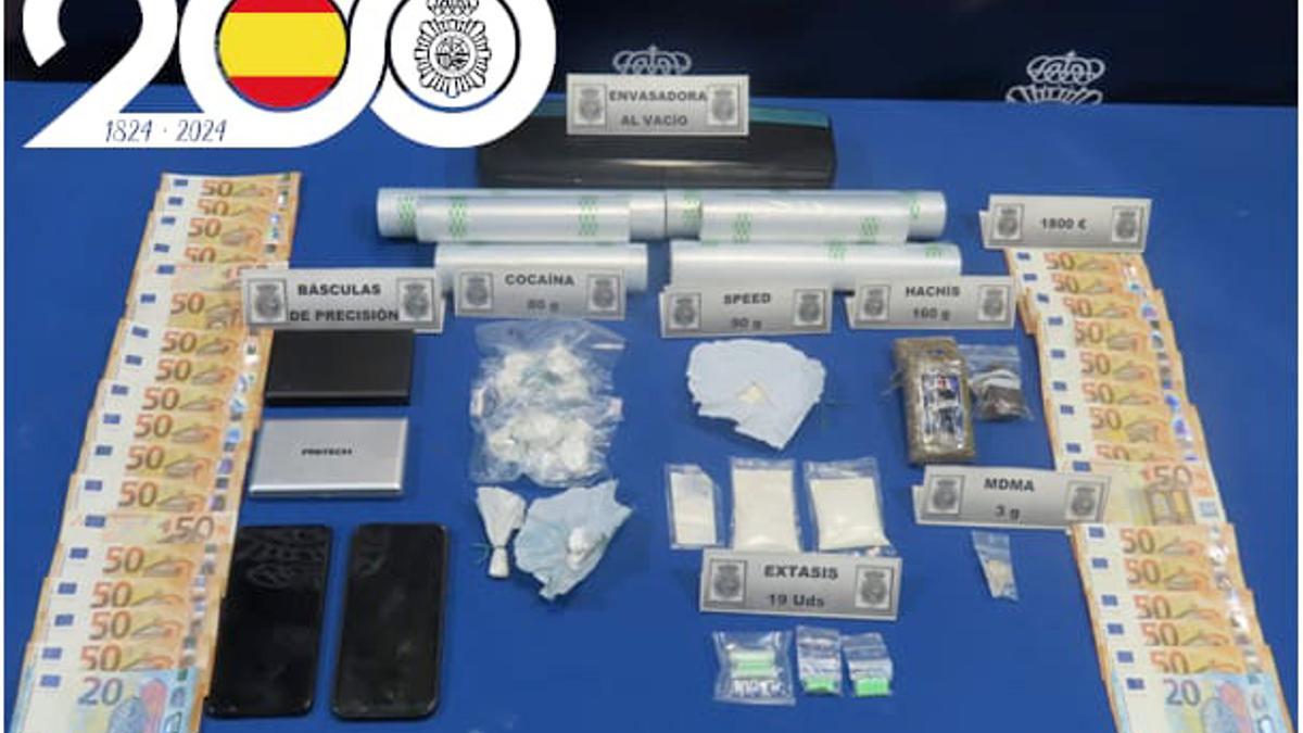 Material incautado por la Policía Nacional a una persona detenida en Valladolid como presunto autor de un delito de tráfico de drogas