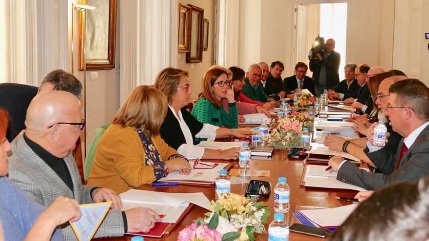 El Ayuntamiento adjudica las 12 viviendas sociales entre un centenar de solicitudes