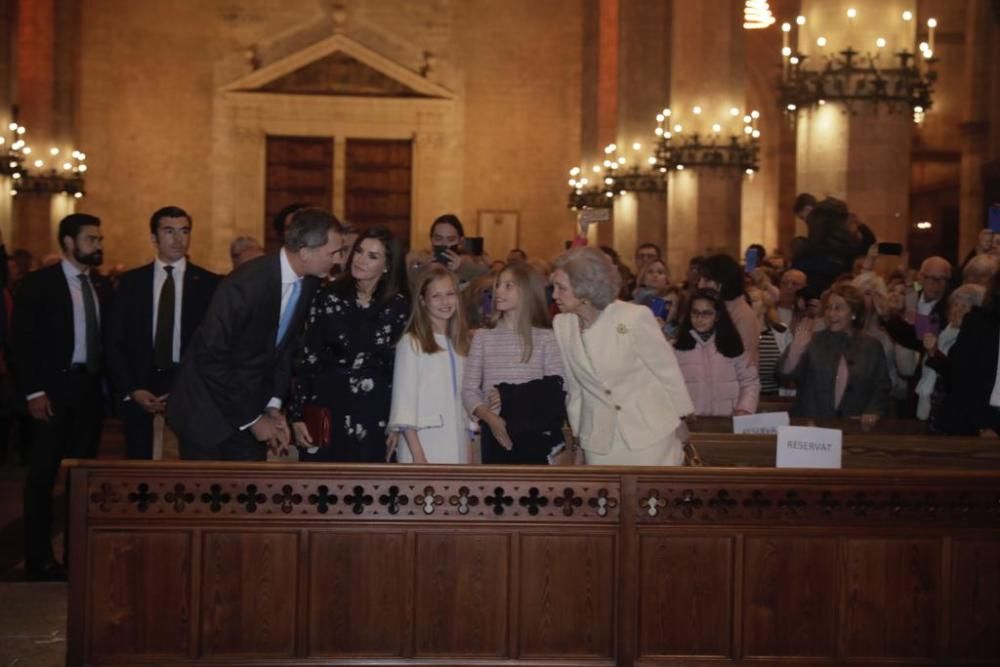 Los Reyes asisten a la misa de Pascua en la Catedral de Mallorca