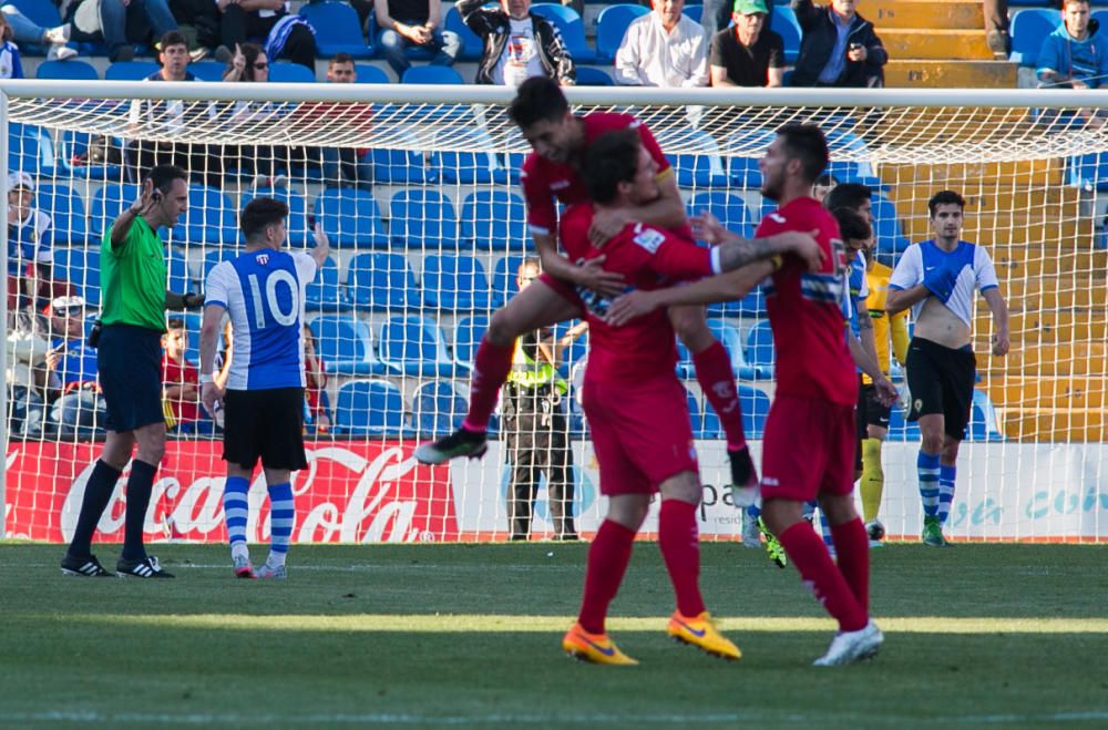 Dos goles de Chechu y una genial asistencia de Javi desatascan a un Hércules que vuelve a la promoción