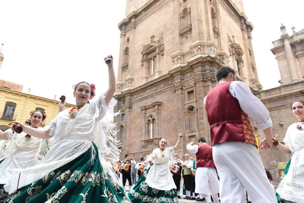 Folclore por el Día de los Mayos